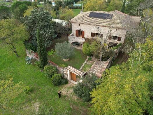 Maison à vendre 749 000 € 9 pièces 8 chambres 300 m² 16 113 m² de terrain Issirac 30760
