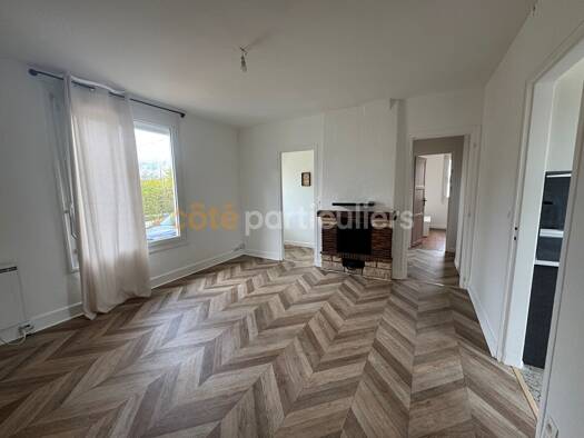 Maison à louer 780 € 3 pièces 2 chambres 53 m² 100 m² de terrain Clos Au Duc Évreux 27000