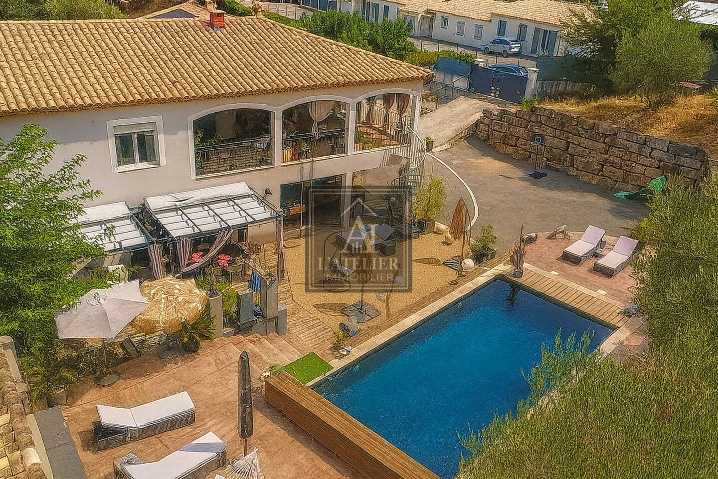 Maison à vendre, 165m², FLASSANS SUR ISSOLE