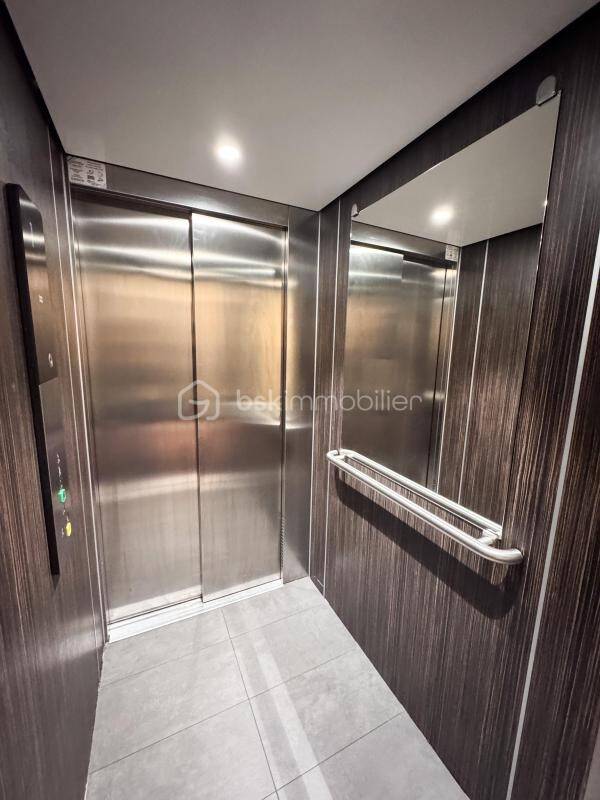 Maison à vendre, 42m², ROISSY EN BRIE