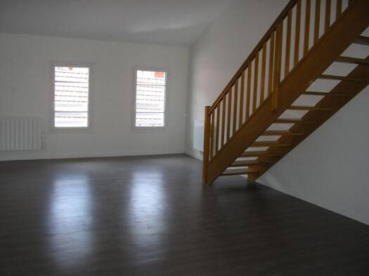 Duplex à louer 654 € 4 pièces 3 chambres 94 m² 3ème étage Nantua 01130