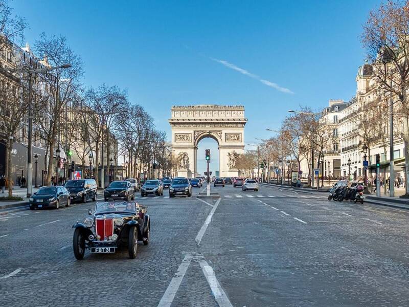 Maison à louer, 0m², PARIS 17E
