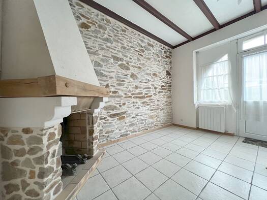 Maison à vendre 259 500 € 4 pièces 2 chambres 89 m² 311 m² de terrain Est Thouaré-sur-Loire 44470