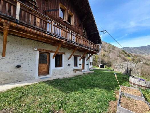 Maison à vendre 569 000 € 5 pièces 4 chambres 187 m² 3 131 m² de terrain Queige 73720