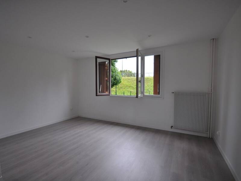 Maison à louer, 57m², LES CLAYES SOUS BOIS