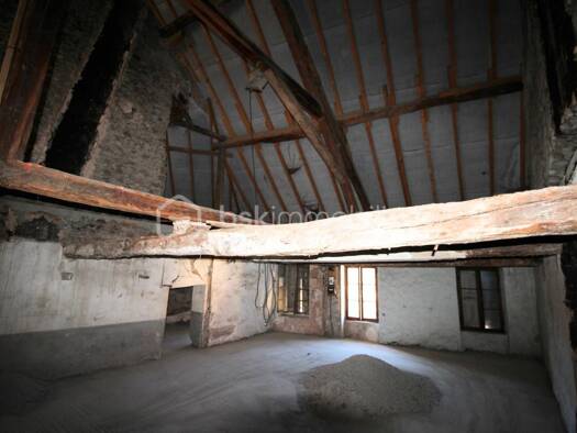 Maison à vendre 98 400 € 2 pièces 1 chambre 150 m² Valserres 05130