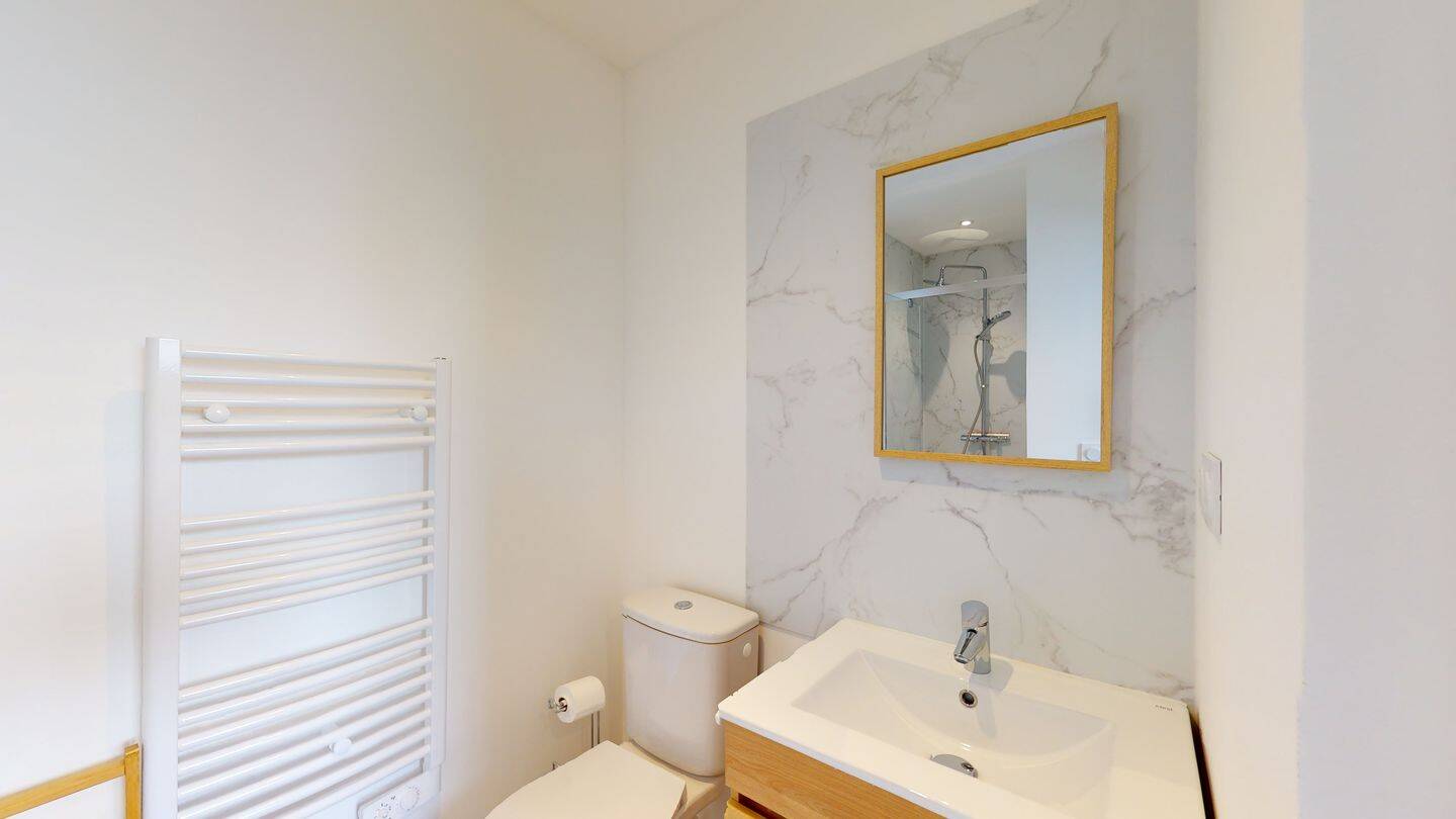 Maison 12 pièces — 14