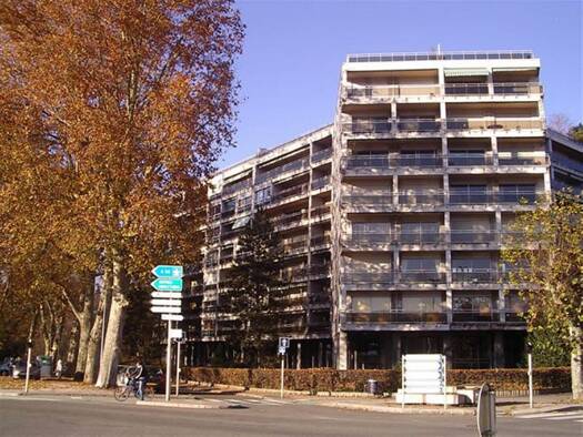 Appartement à louer 730 € 3 pièces 2 chambres 54,3 m² RDC/12 Chaprais - Cras Besançon 25000