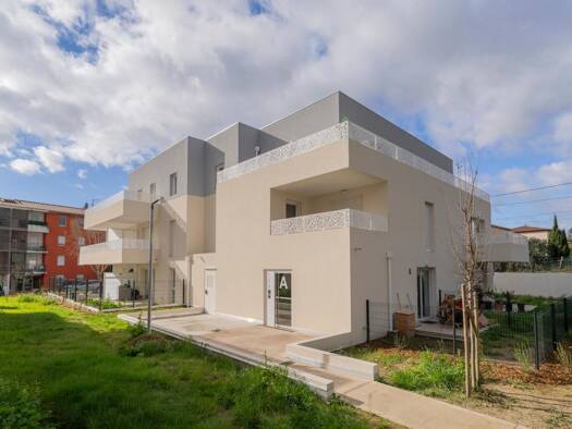 Appartement à louer 1 547 € 4 pièces 3 chambres 84 m² 1er étage Les Olives Marseille 13ème arrondissement 13013