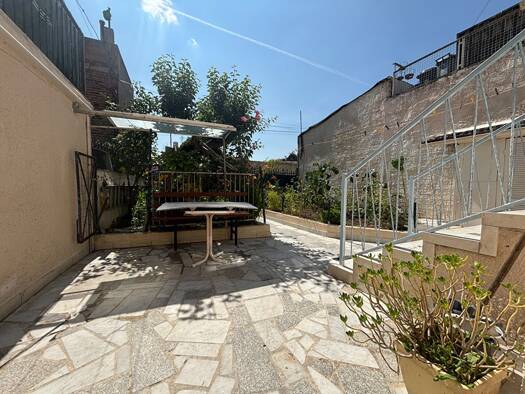 Maison à vendre 445 000 € 5 pièces 2 chambres 75 m² 110 m² de terrain Cité Pierre et Marie Curie Ivry sur Seine 94200
