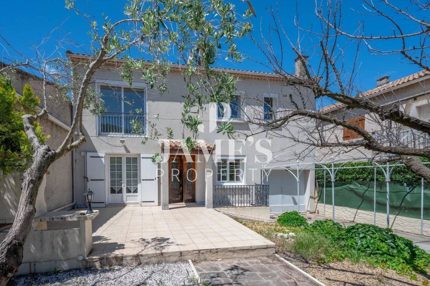 Maison à vendre, 122m², FONTVIEILLE