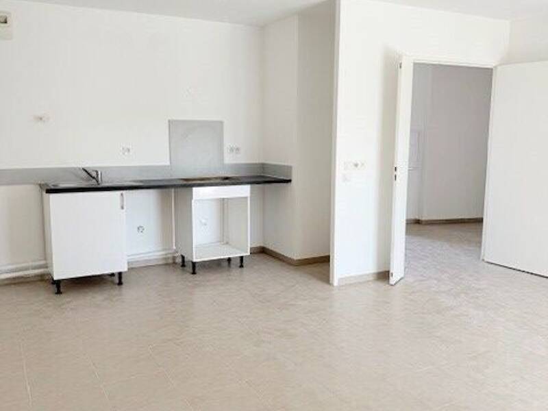 Maison à louer, 81m², MARSEILLE 4E