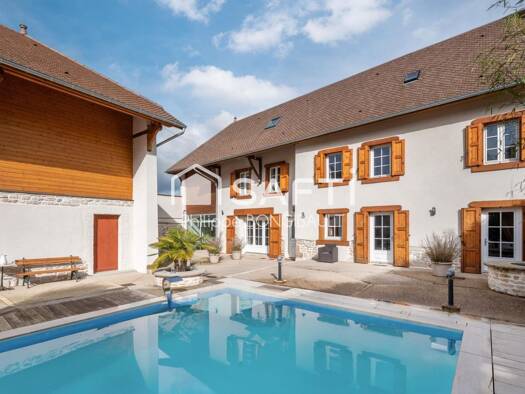 Demeure à vendre 597 000 € 5 pièces 3 chambres 203 m² 1 359 m² de terrain Saint-Chef 38890