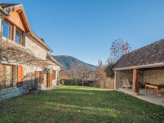 Maison à vendre 499 000 € 6 pièces 5 chambres 234 m² 1 600 m² de terrain Châtel-en-Trièves 38710