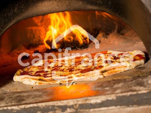 Pizzeria à vendre Fonds de commerce 82 000 € 9 m² d'espace de restauration Issoire 63500