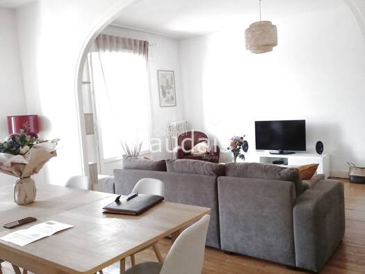 Appartement à louer 710 € 3 pièces 2 chambres 86 m² Étage 2/3 St Lo 50000