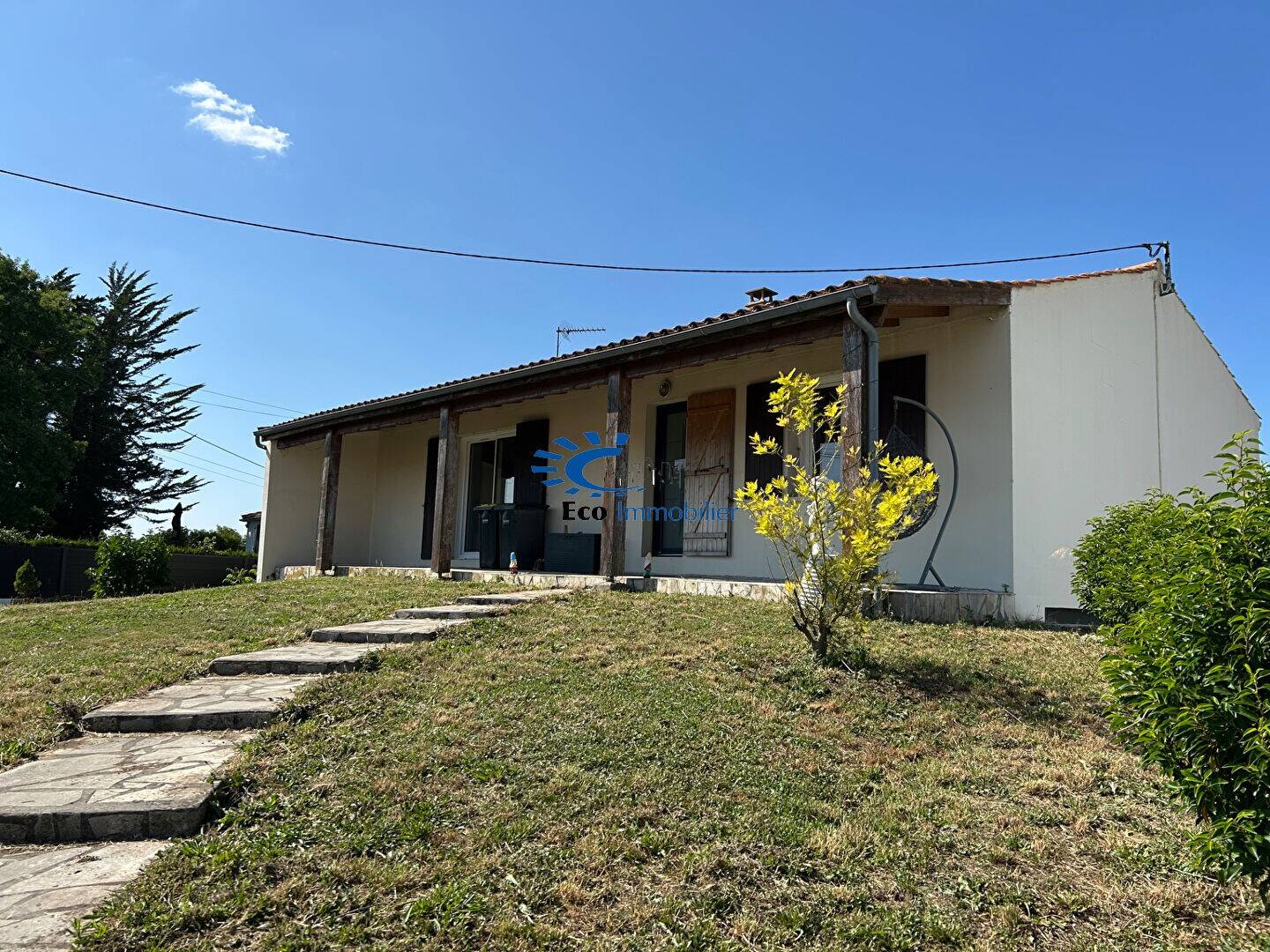 Maison à vendre, 95m², SAINT JEAN DE LIVERSAY