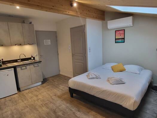 Appartement à vendre 180 000 € 1 pièce 20,9 m² Étage 3/3 Saint Augustin - Tauzin - Alphonse Dupeux Bordeaux 33000