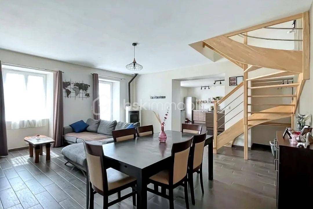 Maison à vendre, 184m², LOUVIGNE DE BAIS