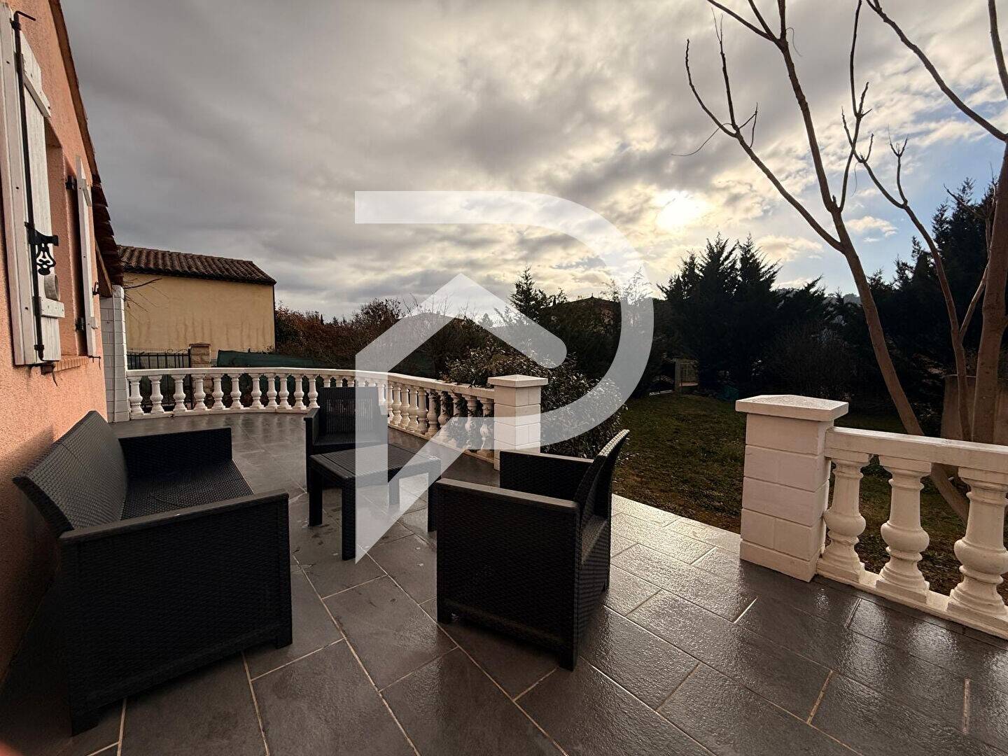 Maison à vendre, 144m², VINON SUR VERDON