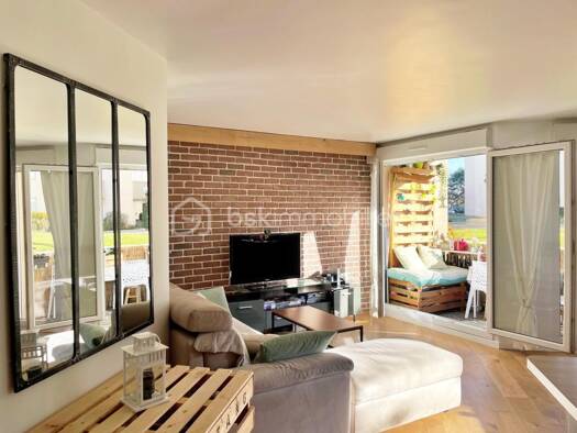 Appartement à vendre 263 000 € 3 pièces 2 chambres 75 m² RDC/4 Le Village Montigny-le-Bretonneux 78180