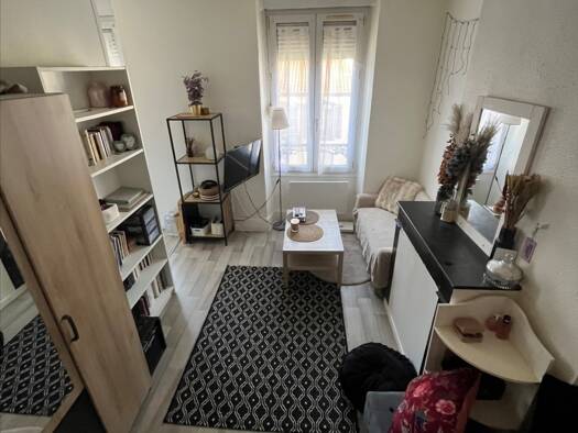 Appartement à louer - logement étudiant 380 € 1 pièce 22 m² Étage 2/2 dès le 11/06/2026 République Clermont-Ferrand 63000