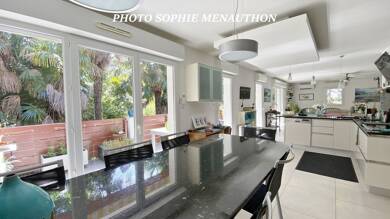 Appartement à vendre 972 000 € 5 pièces 3 chambres 129 m² Étage 1/1 Mondeville-Chassin Anglet 64600