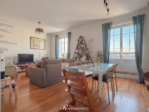 Appartement à vendre 372 000 € 5 pièces 4 chambres 103,2 m² Étage 3/4 Dijon 21000