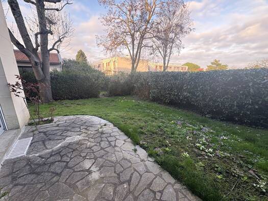 Appartement à louer 1 580 € 3 pièces 1 chambre 68 m² RDC/5 Percy Schneider Clamart 92140