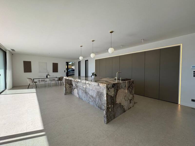 Maison à vendre, 207m², NIMES