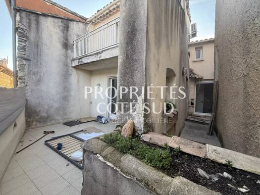 Maison à louer 790 € 4 pièces 3 chambres 96 m² Chusclan 30200