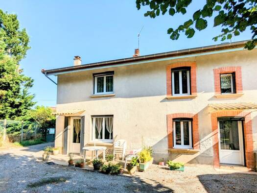 Maison à vendre 125 000 € 5 pièces 3 chambres 117 m² 965 m² de terrain Nervieux 42510