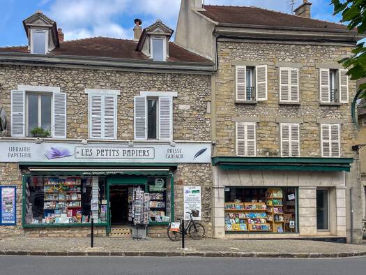 Librairie / Papeterie à vendre Fonds de commerce 182 000 € 2 pièces 94 m² de surface de vente Moret-Loing-et-Orvanne 77250