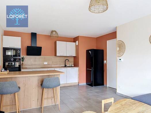 Appartement à vendre 279 000 € 3 pièces 2 chambres 60 m² Étage 1/3 Perouses Brignais 69530