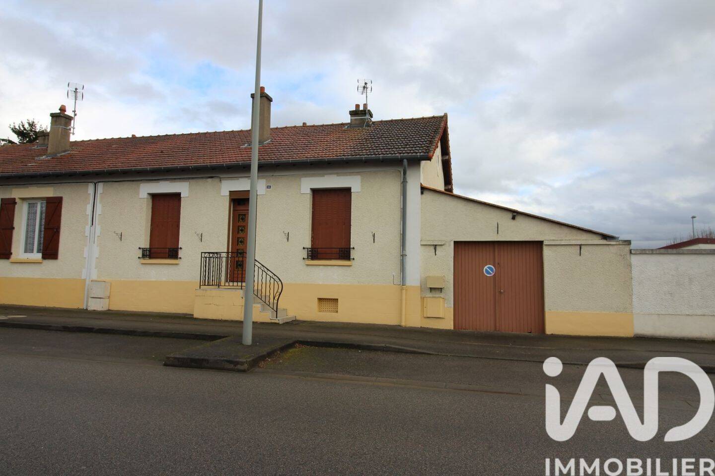 Maison à vendre, 107m², VARENNES VAUZELLES