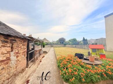 Maison de plain-pied à vendre 182 000 € 4 pièces 3 chambres 105 m² 550 m² de terrain Hauts d'Anjou 49330