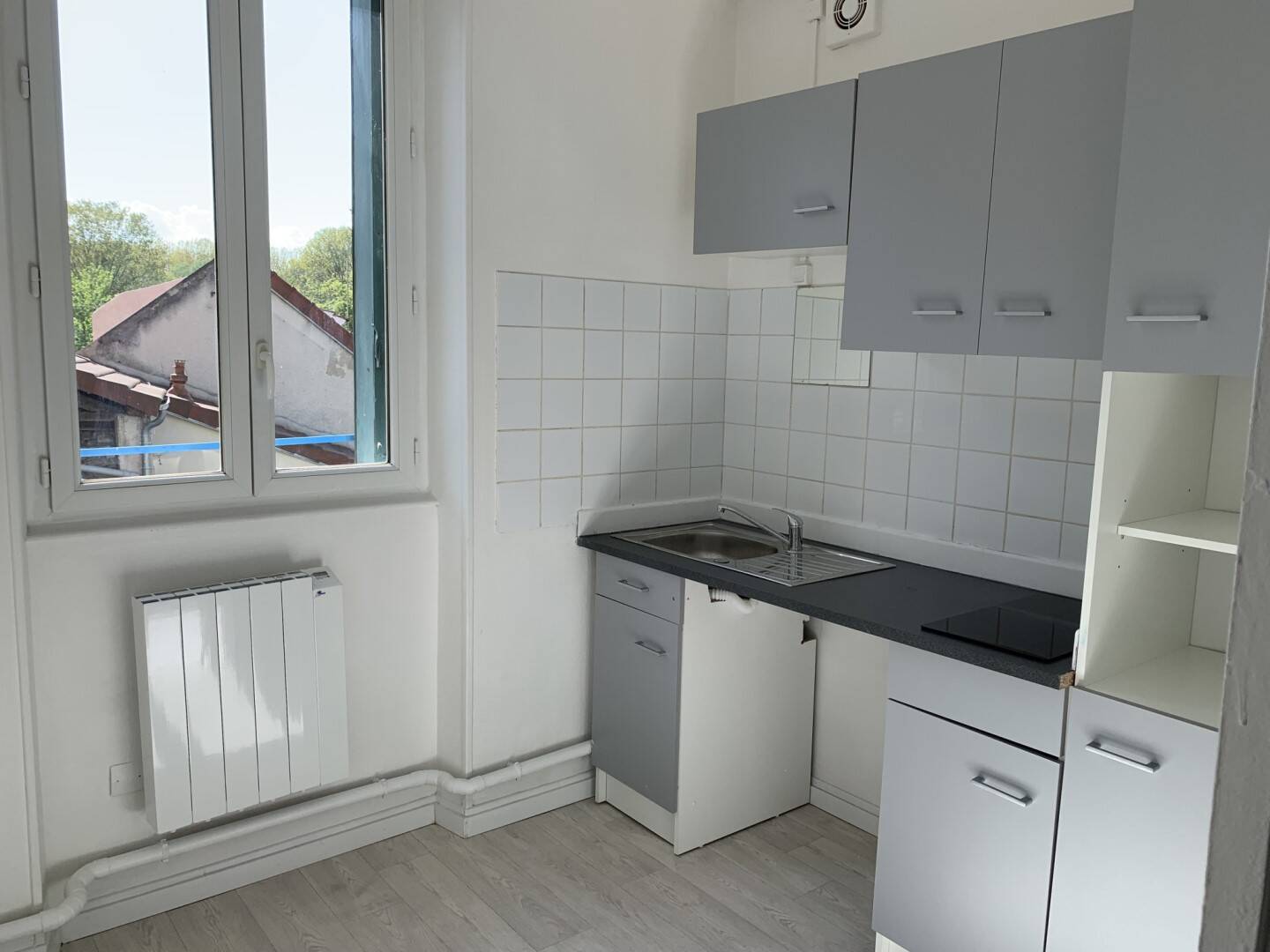 Maison à louer, 63m², ETREPILLY