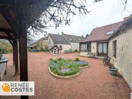 Maison en viager occupé Bouquet 40 159 € 4 pièces 2 chambres 120 m² 3 159 m² de terrain Vaudeurs 89320