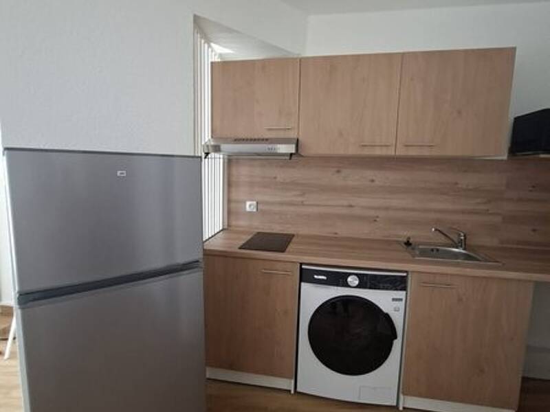 Maison à louer, 30m², MARSEILLE 8E