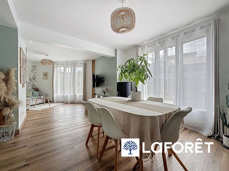 Maison à louer, 102m², L'ISLE D'ABEAU