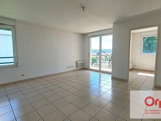 Appartement à louer 555 € 3 pièces 2 chambres 67 m² 2ème étage Bien Assis Montluçon 03100