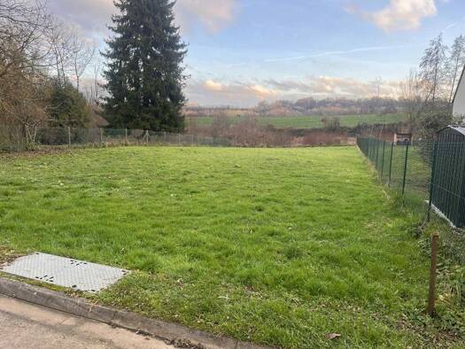 Terrain constructible à vendre 36 000 € 2 521 m² de terrain Pargny-et-Filain 02000
