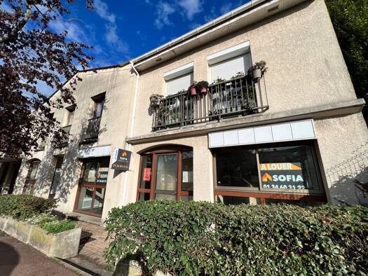 Boutique à louer 1 007 € 45 m² de surface de vente Fontenay-le-Fleury 78330