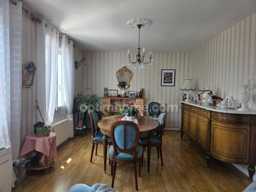 Maison à vendre 180 000 € 4 pièces 2 chambres 113 m² 955 m² de terrain Naillac Bergerac 24100