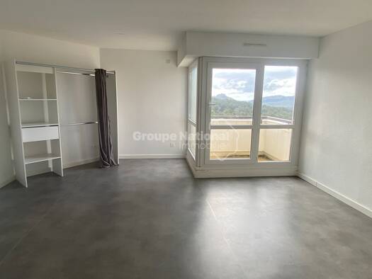 Appartement à vendre 163 000 € 1 pièce 29 m² 5ème étage Les Baux-de-Provence 13520