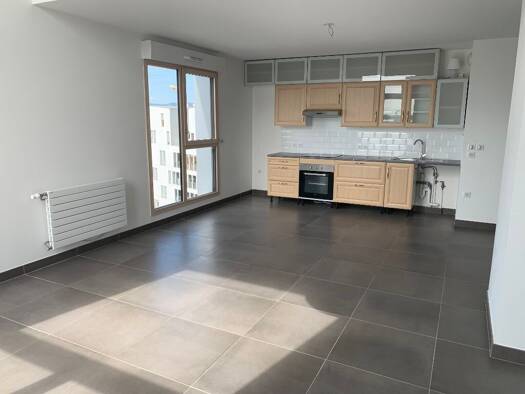 Appartement à louer 1 987 € 3 pièces 3 chambres 103 m² Girondins Lyon 7ème arrondissement 69007