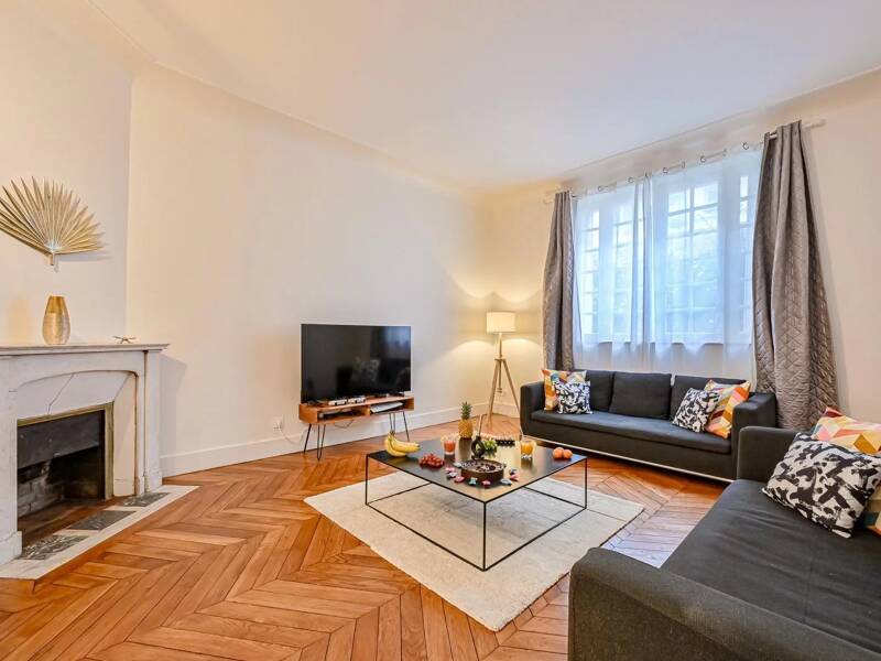 Maison à louer, 128m², PARIS 16E