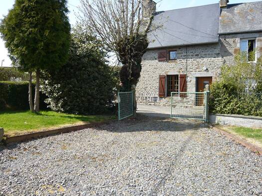 Maison à vendre 79 500 € 3 pièces 2 chambres 56,28 m² 1 036 m² de terrain Landisacq 61100