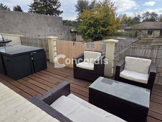 Duplex à vendre 269 000 € 4 pièces 3 chambres 115,2 m² RDC/2 Longeville-lès-Metz 57050