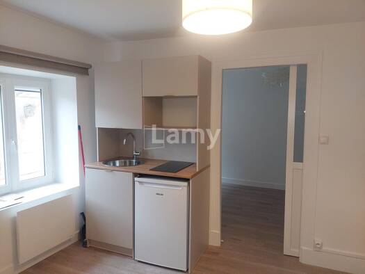 Appartement à louer - logement étudiant 485 € 1 pièce 26,2 m² Étage 2/2 Centre Chalon-sur-Saône 71100